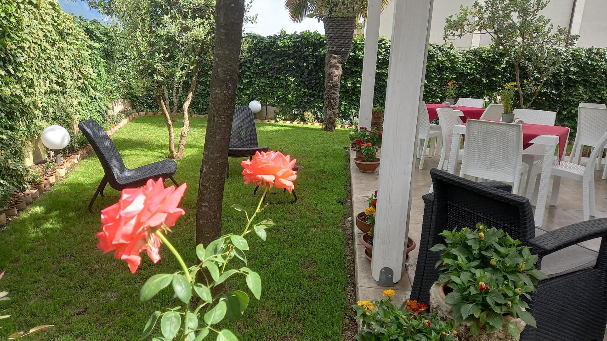 B&B Tenuta Bianca Oliveto Citra ภายนอก รูปภาพ